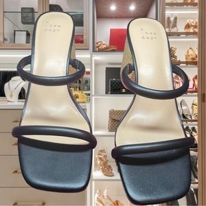 Sz 8.5 Lauren Blackwell Sandal Heels